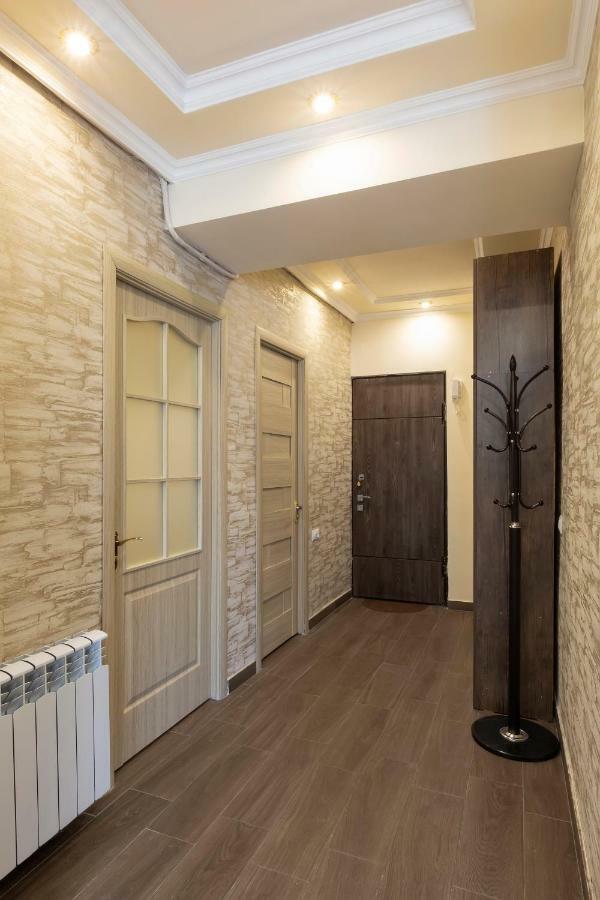 Umba Apartment N3 - Balcony And Mount Ararat View Erywań Zewnętrze zdjęcie