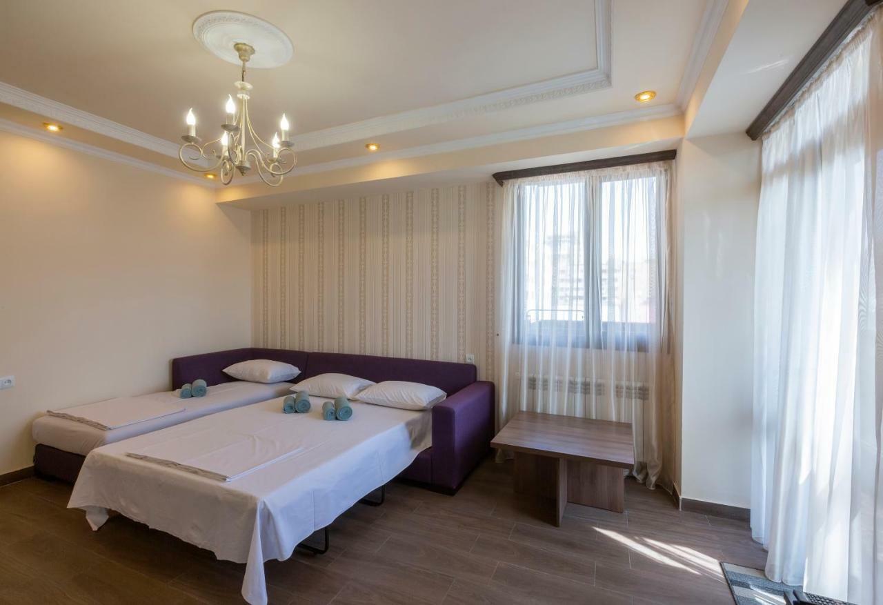 Umba Apartment N3 - Balcony And Mount Ararat View Erywań Zewnętrze zdjęcie