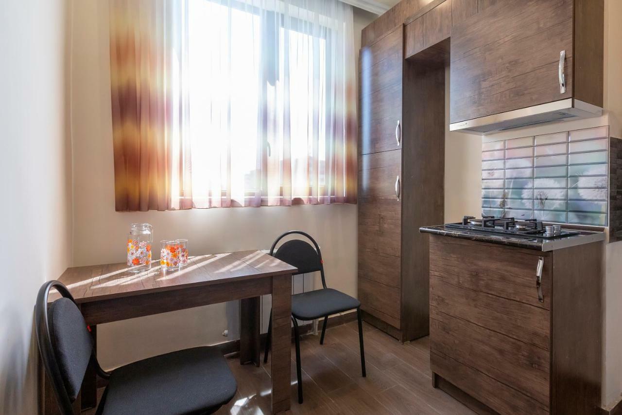 Umba Apartment N3 - Balcony And Mount Ararat View Erywań Zewnętrze zdjęcie